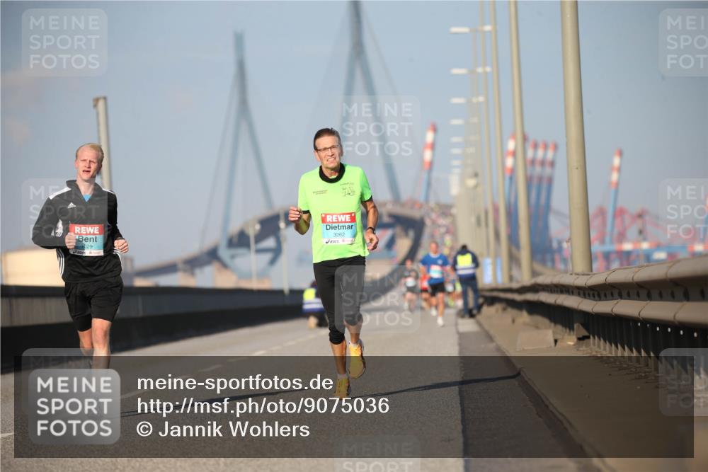 03.10.2025 - Köhlbrandbrückenlauf Jannik Wohlers http://msf.ph/oto/9075036 03.10.2025 09:41:09 Position 3 1029, 3262 meine-sportfotos.de