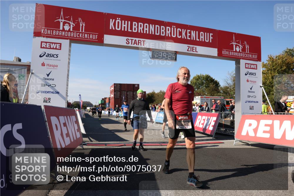 03.10.2025 - Köhlbrandbrückenlauf Lena Gebhardt http://msf.ph/oto/9075037 03.10.2025 13:39:24 Ziel 4531, 4789, 5111, 5135, 5741, 5745, 5766, 5988, 5989, 5991, 5998, 6560 meine-sportfotos.de