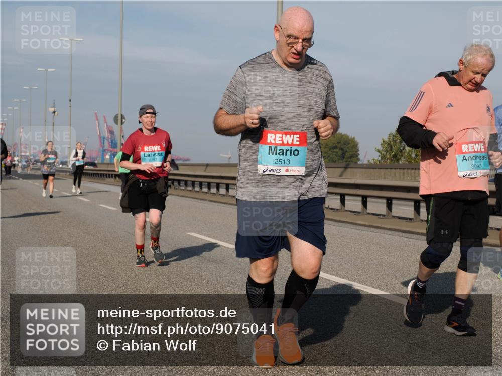 03.10.2025 - Köhlbrandbrückenlauf Fabian Wolf http://msf.ph/oto/9075041 03.10.2025 10:14:31 Position 3 2757, 2513, 3097 meine-sportfotos.de