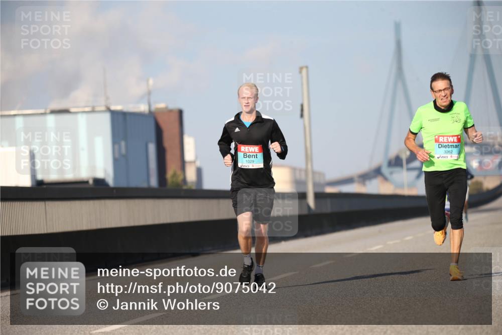 03.10.2025 - Köhlbrandbrückenlauf Jannik Wohlers http://msf.ph/oto/9075042 03.10.2025 09:41:09 Position 3 1029, 3262 meine-sportfotos.de