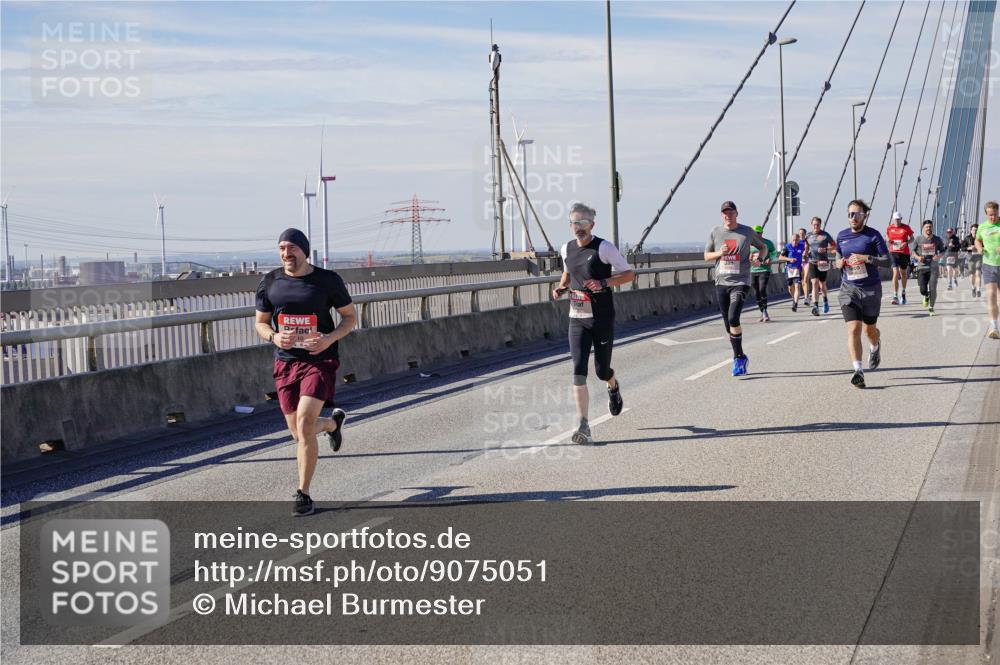 03.10.2025 - Köhlbrandbrückenlauf Michael Burmester http://msf.ph/oto/9075051 03.10.2025 12:40:27 Position 2  meine-sportfotos.de