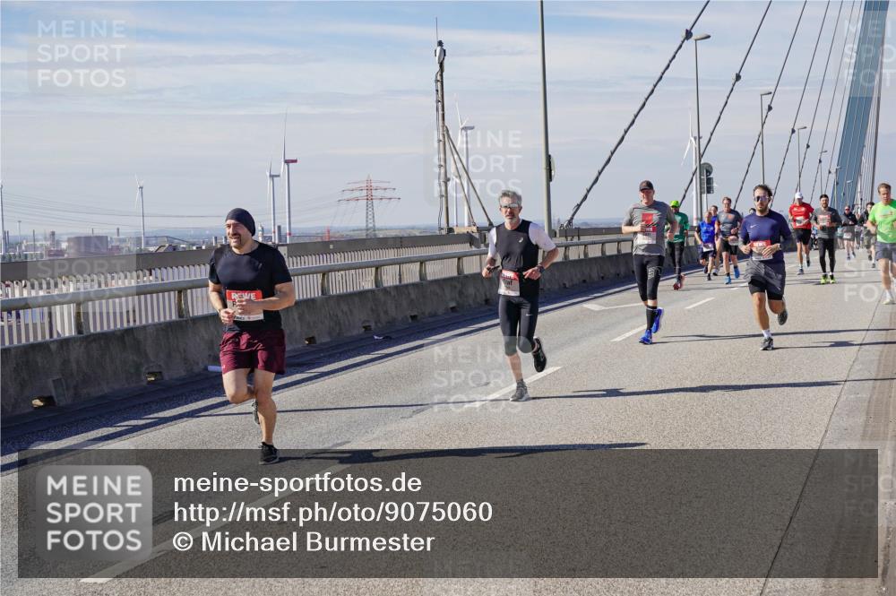 03.10.2025 - Köhlbrandbrückenlauf Michael Burmester http://msf.ph/oto/9075060 03.10.2025 12:40:27 Position 2  meine-sportfotos.de