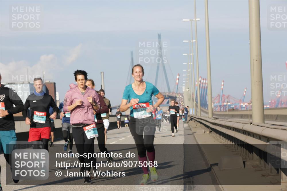 03.10.2025 - Köhlbrandbrückenlauf Jannik Wohlers http://msf.ph/oto/9075068 03.10.2025 09:51:24 Position 3 3188, 1424, 1626 meine-sportfotos.de