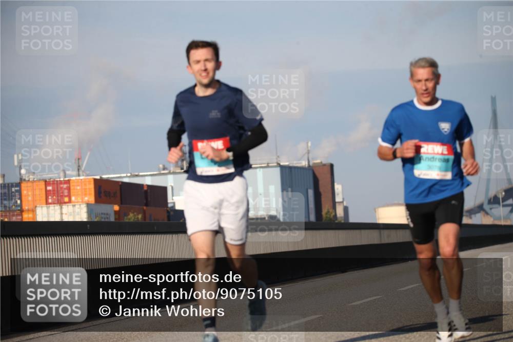 03.10.2025 - Köhlbrandbrückenlauf Jannik Wohlers http://msf.ph/oto/9075105 03.10.2025 09:41:28 Position 3  meine-sportfotos.de