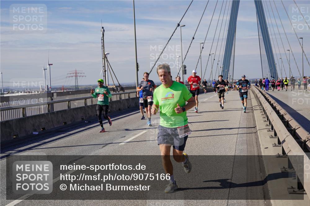 03.10.2025 - Köhlbrandbrückenlauf Michael Burmester http://msf.ph/oto/9075166 03.10.2025 12:40:32 Position 2 4820 meine-sportfotos.de