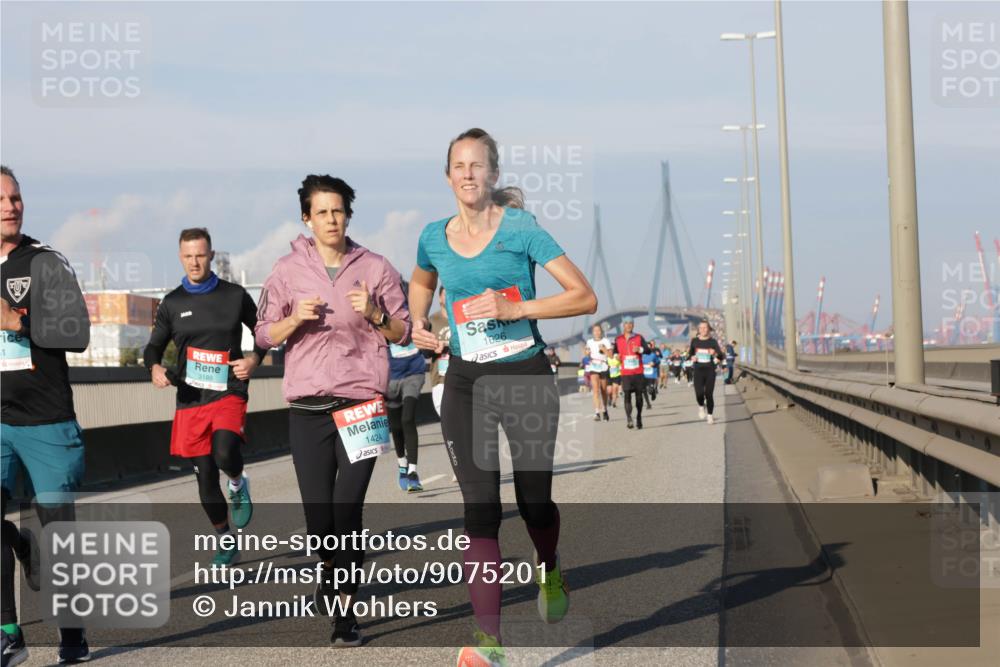 03.10.2025 - Köhlbrandbrückenlauf Jannik Wohlers http://msf.ph/oto/9075201 03.10.2025 09:51:26 Position 3 1, 3188, 1424, 1626 meine-sportfotos.de
