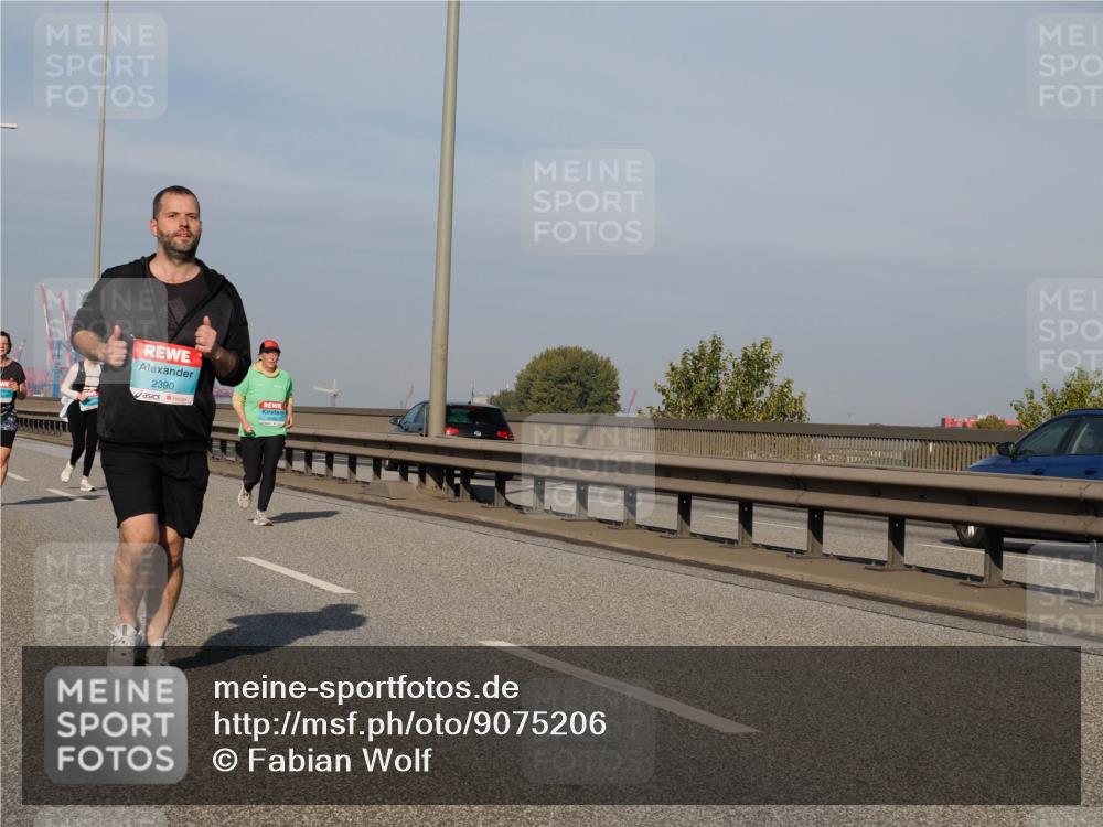 03.10.2025 - Köhlbrandbrückenlauf Fabian Wolf http://msf.ph/oto/9075206 03.10.2025 10:14:36 Position 3 2390 meine-sportfotos.de