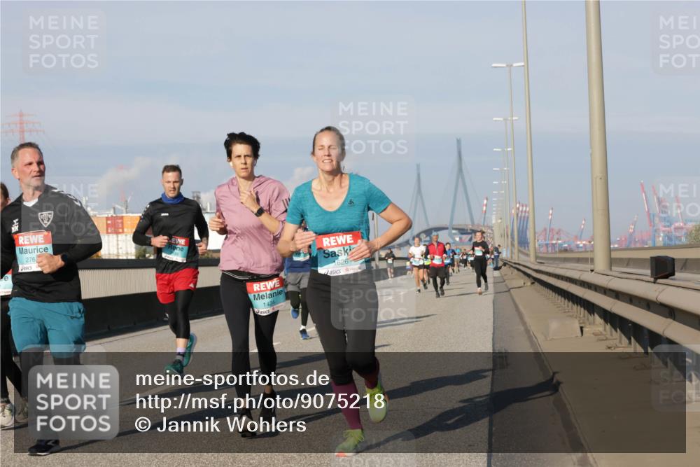 03.10.2025 - Köhlbrandbrückenlauf Jannik Wohlers http://msf.ph/oto/9075218 03.10.2025 09:51:26 Position 3 276, 1424, 1626 meine-sportfotos.de