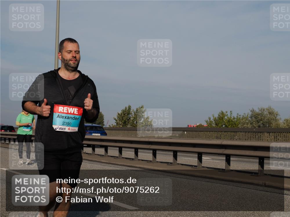 03.10.2025 - Köhlbrandbrückenlauf Fabian Wolf http://msf.ph/oto/9075262 03.10.2025 10:14:37 Position 3 2390 meine-sportfotos.de