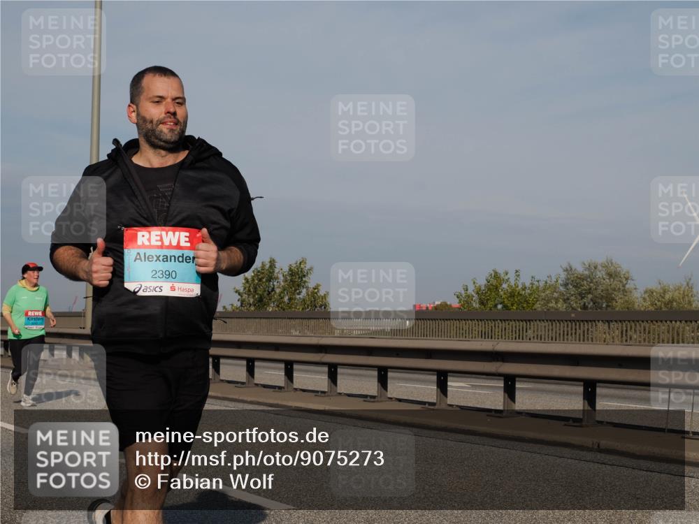 03.10.2025 - Köhlbrandbrückenlauf Fabian Wolf http://msf.ph/oto/9075273 03.10.2025 10:14:38 Position 3 2390 meine-sportfotos.de