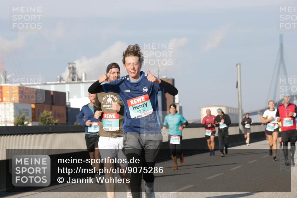 03.10.2025 - Köhlbrandbrückenlauf Jannik Wohlers http://msf.ph/oto/9075286 03.10.2025 09:51:28 Position 3 3835, 3379 meine-sportfotos.de