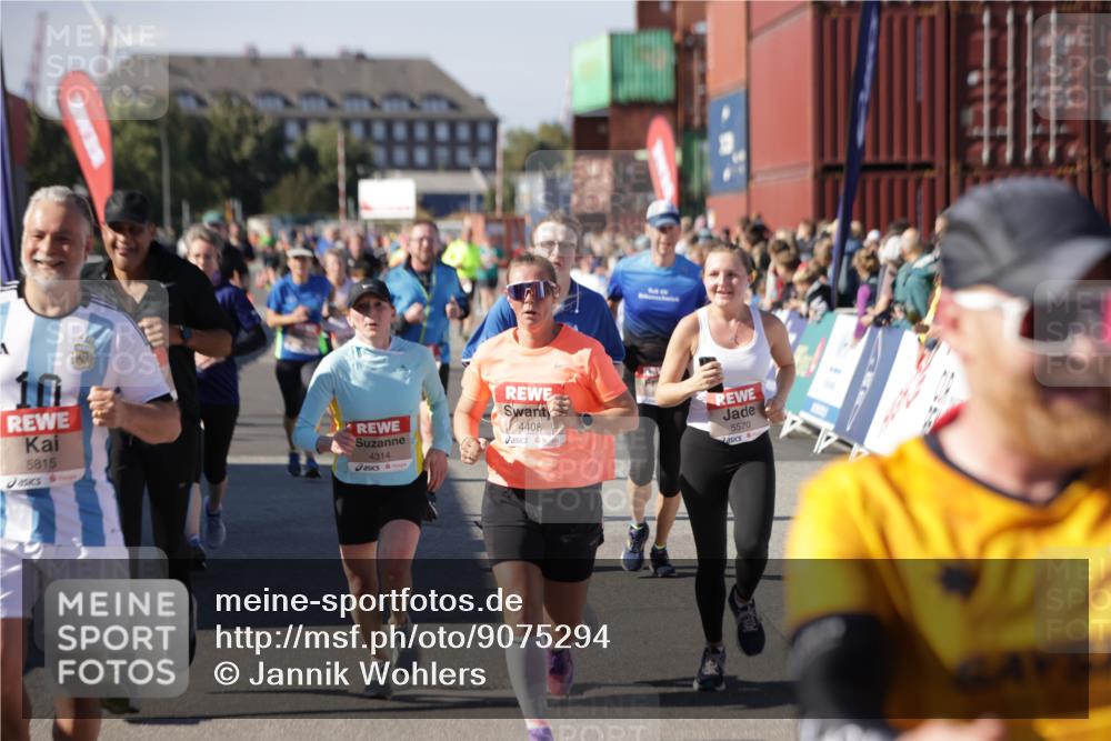 03.10.2025 - Köhlbrandbrückenlauf Jannik Wohlers http://msf.ph/oto/9075294 03.10.2025 13:16:28 Ziel 4144, 4146, 4314, 4317, 4347, 4408, 4414, 4563, 4586, 4928, 4952, 5032, 5498, 5570, 5694, 5815, 5836, 5983, 6208, 6353, 6377, 6761, 6771, 6812 meine-sportfotos.de