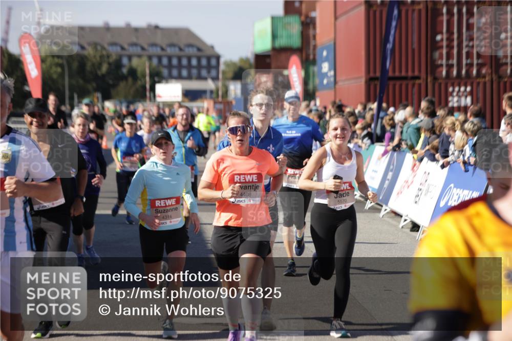 03.10.2025 - Köhlbrandbrückenlauf Jannik Wohlers http://msf.ph/oto/9075325 03.10.2025 13:16:29 Ziel 4144, 4146, 4314, 4317, 4347, 4408, 4414, 4563, 4586, 4928, 4952, 5032, 5104, 5498, 5570, 5694, 5815, 5836, 5983, 6208, 6353, 6377, 6761, 6771, 6812 meine-sportfotos.de