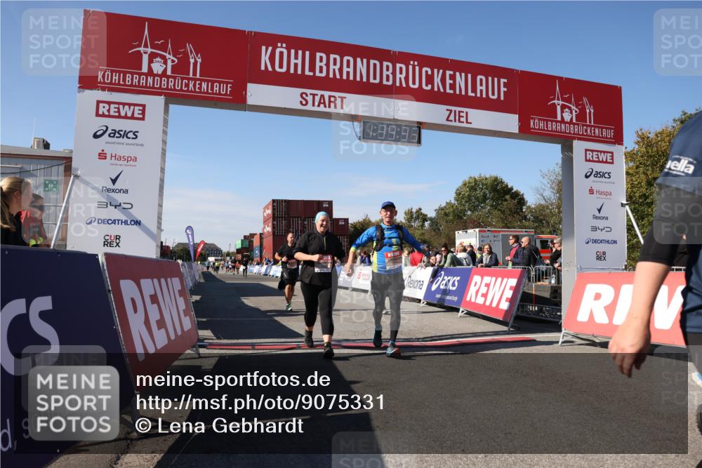 03.10.2025 - Köhlbrandbrückenlauf Lena Gebhardt http://msf.ph/oto/9075331 03.10.2025 13:39:34 Ziel 4621, 5135, 5176, 5444, 5741, 5745, 5991, 6259, 6560 meine-sportfotos.de