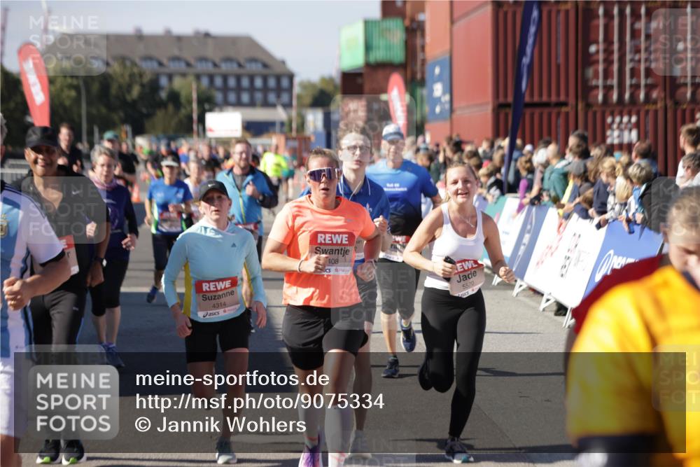 03.10.2025 - Köhlbrandbrückenlauf Jannik Wohlers http://msf.ph/oto/9075334 03.10.2025 13:16:29 Ziel 4144, 4146, 4314, 4317, 4347, 4408, 4414, 4563, 4586, 4928, 4952, 5032, 5104, 5498, 5570, 5694, 5815, 5836, 5983, 6208, 6353, 6377, 6761, 6771, 6812 meine-sportfotos.de