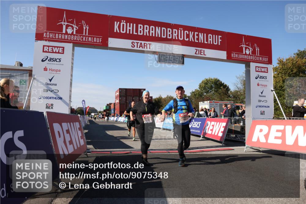 03.10.2025 - Köhlbrandbrückenlauf Lena Gebhardt http://msf.ph/oto/9075348 03.10.2025 13:39:34 Ziel 4621, 5135, 5176, 5444, 5741, 5745, 5991, 6259, 6560 meine-sportfotos.de