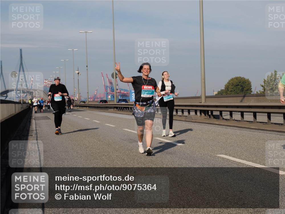 03.10.2025 - Köhlbrandbrückenlauf Fabian Wolf http://msf.ph/oto/9075364 03.10.2025 10:14:41 Position 3 2936 meine-sportfotos.de