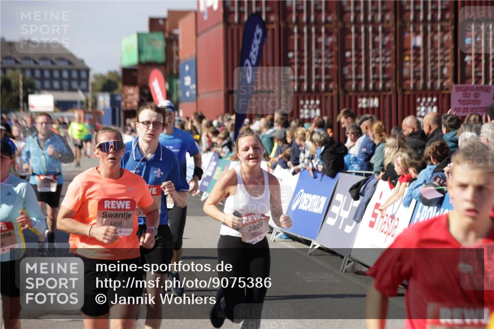 03.10.2025 - Köhlbrandbrückenlauf Jannik Wohlers http://msf.ph/oto/9075386 03.10.2025 13:16:29 Ziel 4144, 4146, 4314, 4317, 4347, 4408, 4414, 4563, 4586, 4928, 4952, 5032, 5104, 5498, 5570, 5694, 5815, 5836, 5983, 6208, 6353, 6377, 6761, 6771, 6812 meine-sportfotos.de