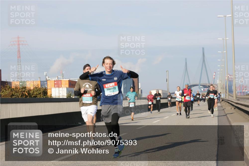 03.10.2025 - Köhlbrandbrückenlauf Jannik Wohlers http://msf.ph/oto/9075393 03.10.2025 09:51:29 Position 3 3379, 3835 meine-sportfotos.de
