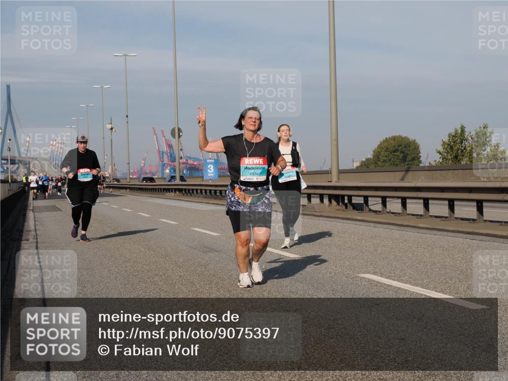03.10.2025 - Köhlbrandbrückenlauf Fabian Wolf http://msf.ph/oto/9075397 03.10.2025 10:14:42 Position 3 3, 2936 meine-sportfotos.de