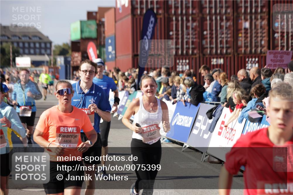 03.10.2025 - Köhlbrandbrückenlauf Jannik Wohlers http://msf.ph/oto/9075399 03.10.2025 13:16:30 Ziel 4036, 4144, 4146, 4314, 4317, 4347, 4408, 4414, 4586, 4952, 5032, 5104, 5498, 5570, 5630, 5694, 5815, 5836, 5983, 6208, 6353, 6377, 6761, 6771, 6812 meine-sportfotos.de