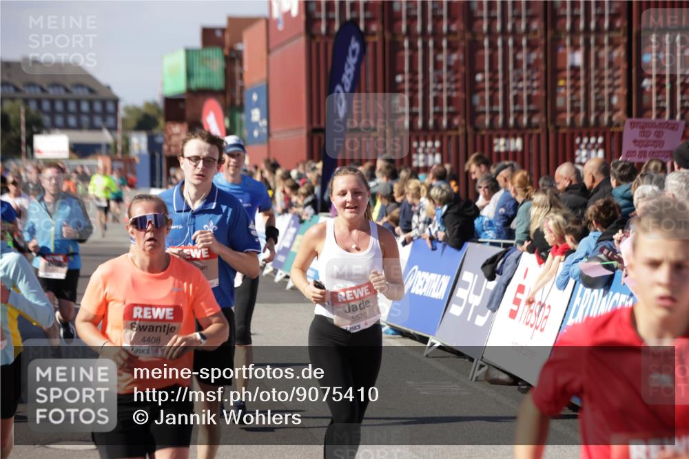 03.10.2025 - Köhlbrandbrückenlauf Jannik Wohlers http://msf.ph/oto/9075410 03.10.2025 13:16:30 Ziel 4036, 4144, 4146, 4314, 4317, 4347, 4408, 4414, 4586, 4952, 5032, 5104, 5498, 5570, 5630, 5694, 5815, 5836, 5983, 6208, 6353, 6377, 6761, 6771, 6812 meine-sportfotos.de