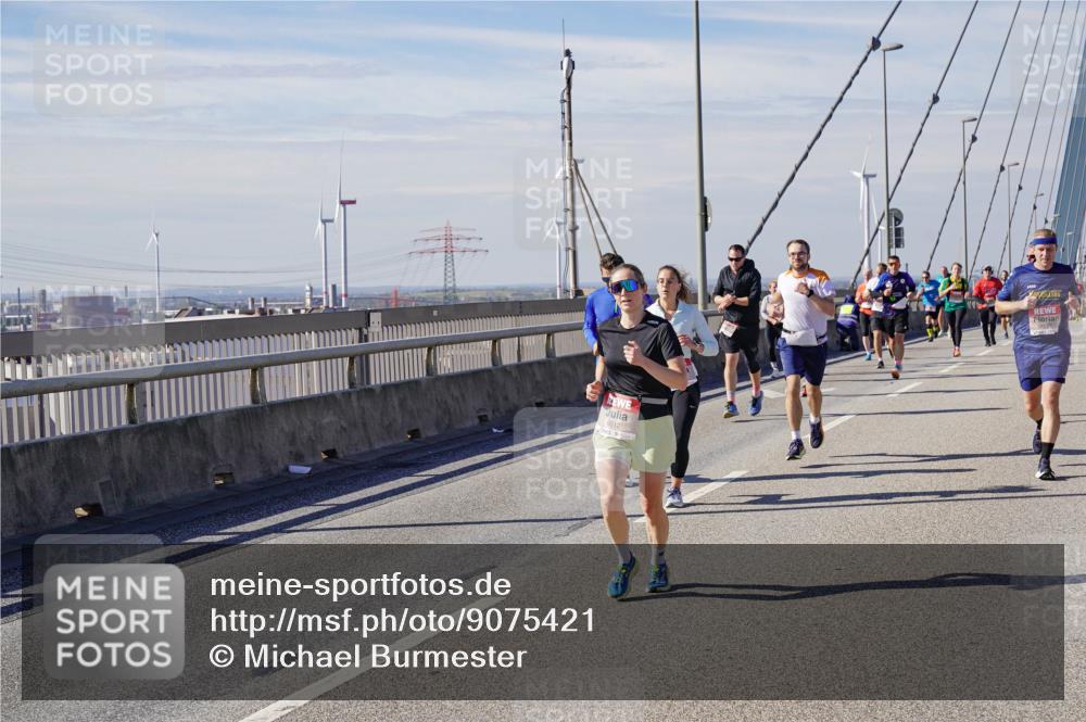 03.10.2025 - Köhlbrandbrückenlauf Michael Burmester http://msf.ph/oto/9075421 03.10.2025 12:40:47 Position 2 6612 meine-sportfotos.de