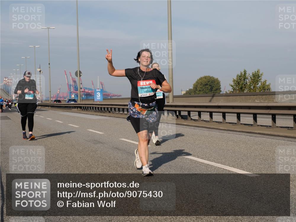 03.10.2025 - Köhlbrandbrückenlauf Fabian Wolf http://msf.ph/oto/9075430 03.10.2025 10:14:42 Position 3 2936 meine-sportfotos.de