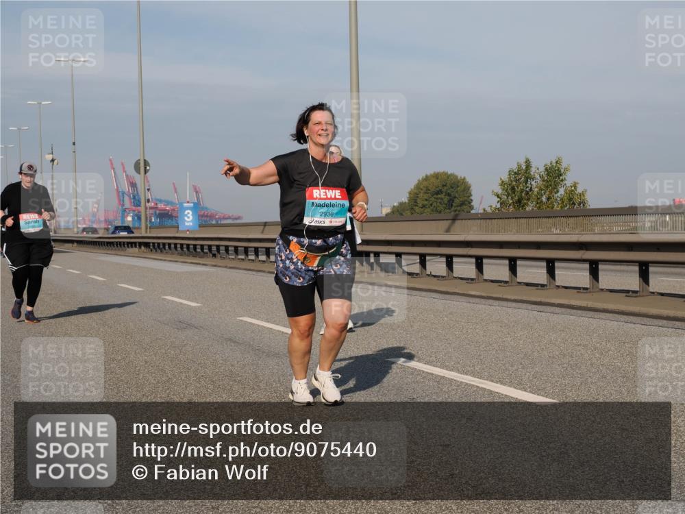 03.10.2025 - Köhlbrandbrückenlauf Fabian Wolf http://msf.ph/oto/9075440 03.10.2025 10:14:42 Position 3 3, 2936 meine-sportfotos.de