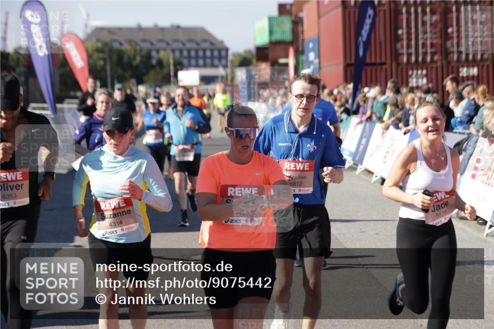 03.10.2025 - Köhlbrandbrückenlauf Jannik Wohlers http://msf.ph/oto/9075442 03.10.2025 13:16:30 Ziel 4036, 4144, 4146, 4314, 4317, 4347, 4408, 4414, 4586, 4952, 5032, 5104, 5498, 5570, 5630, 5694, 5815, 5836, 5983, 6208, 6353, 6377, 6761, 6771, 6812 meine-sportfotos.de