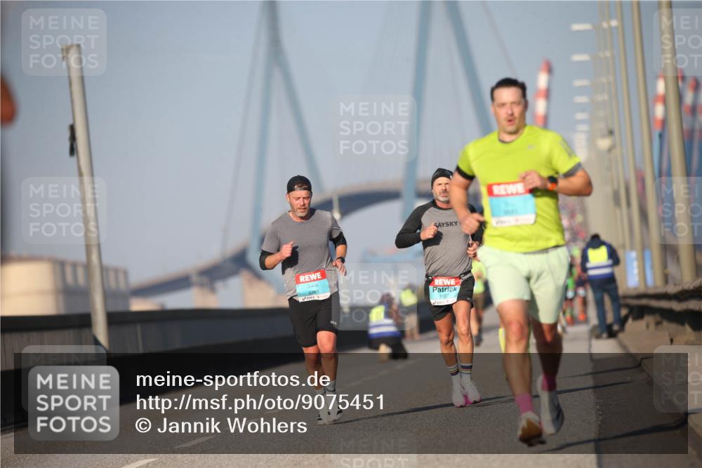 03.10.2025 - Köhlbrandbrückenlauf Jannik Wohlers http://msf.ph/oto/9075451 03.10.2025 09:41:53 Position 3 3785, 1037 meine-sportfotos.de