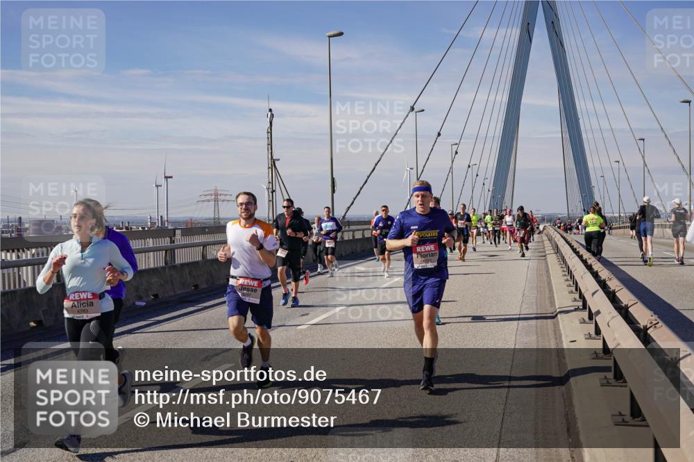 03.10.2025 - Köhlbrandbrückenlauf Michael Burmester http://msf.ph/oto/9075467 03.10.2025 12:40:49 Position 2 4783, 4252 meine-sportfotos.de