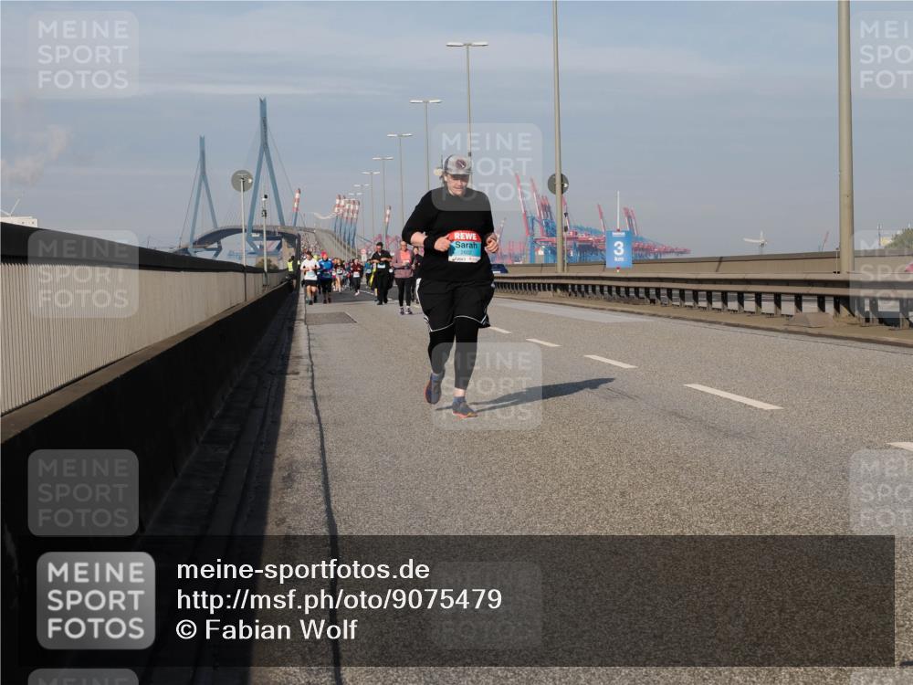 03.10.2025 - Köhlbrandbrückenlauf Fabian Wolf http://msf.ph/oto/9075479 03.10.2025 10:14:44 Position 3  meine-sportfotos.de