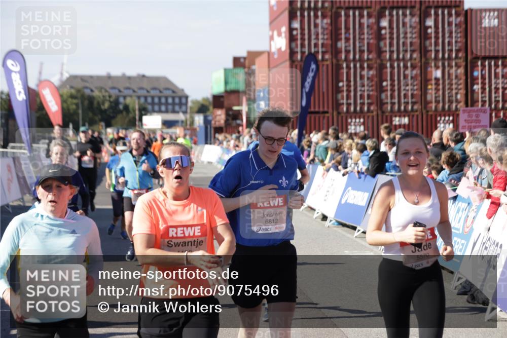 03.10.2025 - Köhlbrandbrückenlauf Jannik Wohlers http://msf.ph/oto/9075496 03.10.2025 13:16:31 Ziel 4036, 4144, 4146, 4314, 4317, 4408, 4414, 4586, 4952, 5104, 5498, 5570, 5630, 5694, 5815, 5983, 6208, 6353, 6377, 6761, 6771, 6812 meine-sportfotos.de