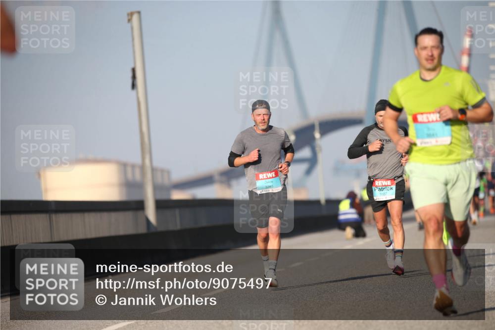 03.10.2025 - Köhlbrandbrückenlauf Jannik Wohlers http://msf.ph/oto/9075497 03.10.2025 09:41:54 Position 3 3785, 1037 meine-sportfotos.de