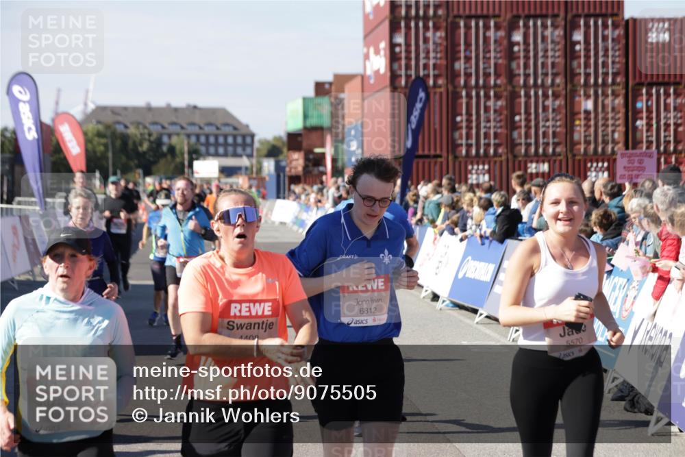 03.10.2025 - Köhlbrandbrückenlauf Jannik Wohlers http://msf.ph/oto/9075505 03.10.2025 13:16:31 Ziel 4036, 4144, 4146, 4314, 4317, 4408, 4414, 4586, 4952, 5104, 5498, 5570, 5630, 5694, 5815, 5983, 6208, 6353, 6377, 6761, 6771, 6812 meine-sportfotos.de