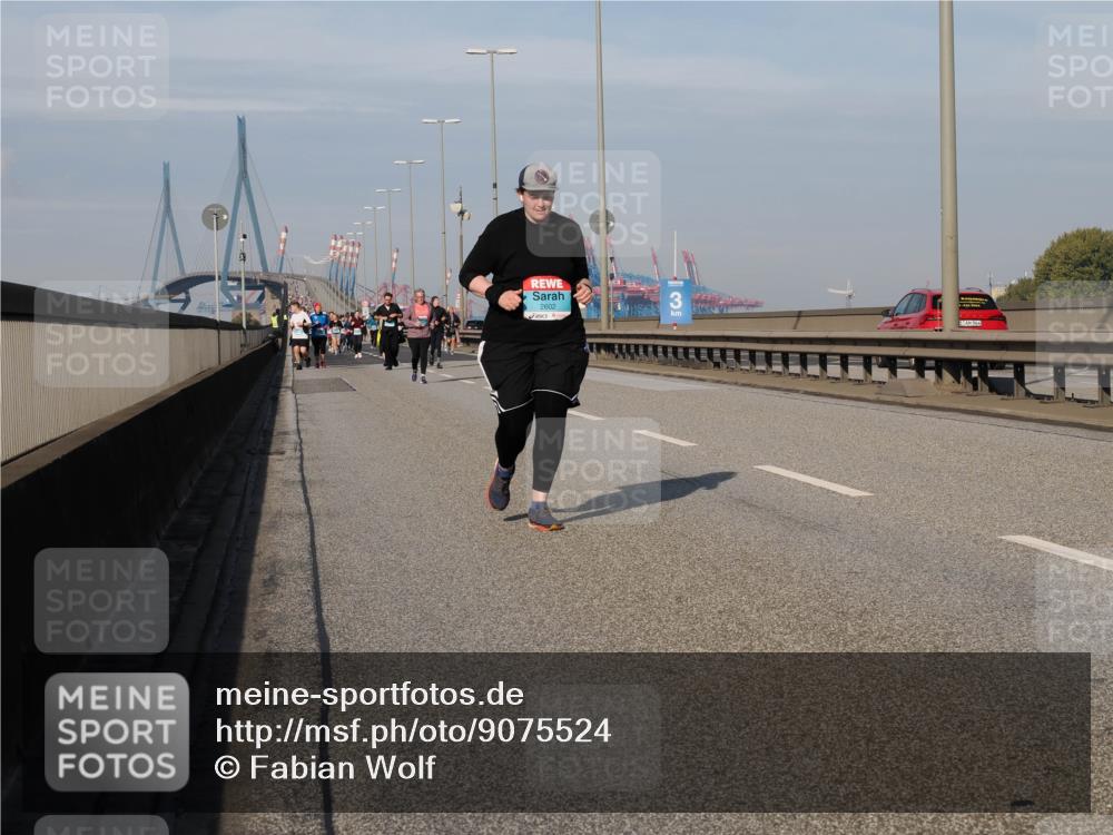 03.10.2025 - Köhlbrandbrückenlauf Fabian Wolf http://msf.ph/oto/9075524 03.10.2025 10:14:45 Position 3 2602, 964 meine-sportfotos.de