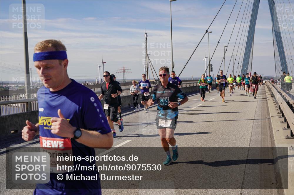 03.10.2025 - Köhlbrandbrückenlauf Michael Burmester http://msf.ph/oto/9075530 03.10.2025 12:40:51 Position 2 4252 meine-sportfotos.de