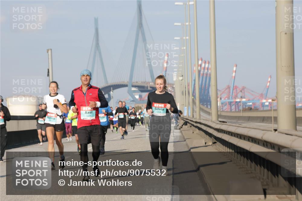 03.10.2025 - Köhlbrandbrückenlauf Jannik Wohlers http://msf.ph/oto/9075532 03.10.2025 09:51:31 Position 3 1134, 1208 meine-sportfotos.de