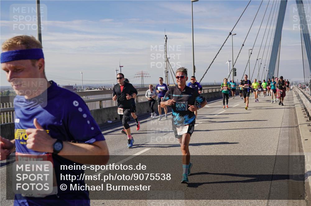03.10.2025 - Köhlbrandbrückenlauf Michael Burmester http://msf.ph/oto/9075538 03.10.2025 12:40:51 Position 2 4252 meine-sportfotos.de