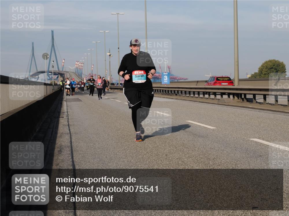 03.10.2025 - Köhlbrandbrückenlauf Fabian Wolf http://msf.ph/oto/9075541 03.10.2025 10:14:45 Position 3 2602, 3, 964 meine-sportfotos.de