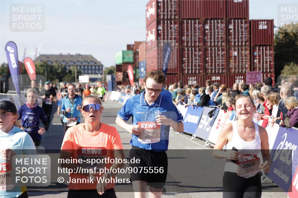 03.10.2025 - Köhlbrandbrückenlauf Jannik Wohlers http://msf.ph/oto/9075556 03.10.2025 13:16:31 Ziel 4036, 4144, 4146, 4314, 4317, 4408, 4414, 4586, 4952, 5104, 5498, 5570, 5630, 5694, 5815, 5983, 6208, 6353, 6377, 6761, 6771, 6812 meine-sportfotos.de