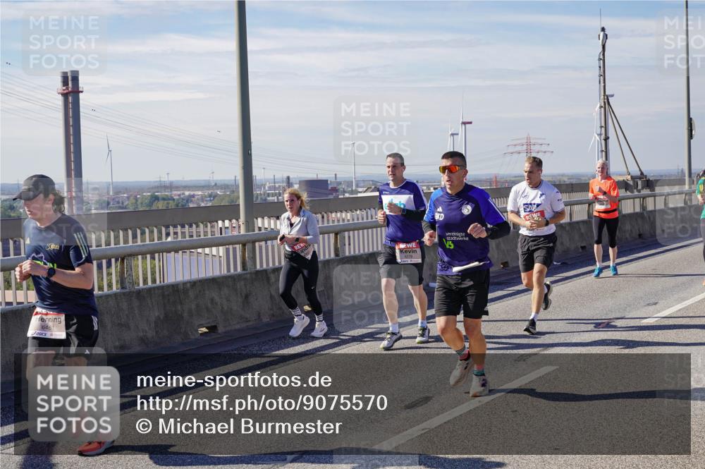 03.10.2025 - Köhlbrandbrückenlauf Michael Burmester http://msf.ph/oto/9075570 03.10.2025 12:40:53 Position 2 6461, 4279 meine-sportfotos.de
