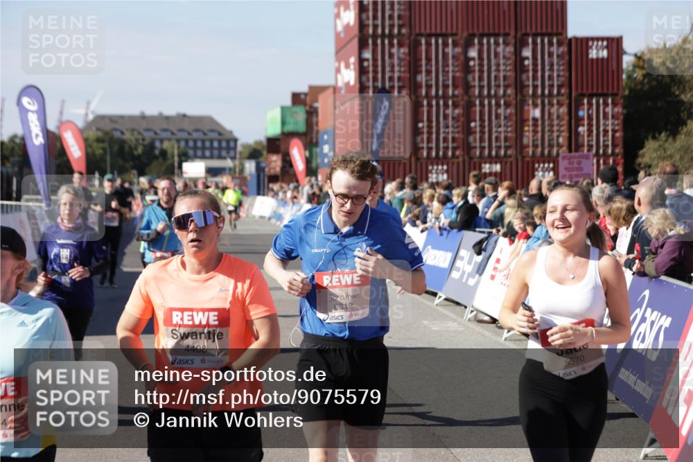 03.10.2025 - Köhlbrandbrückenlauf Jannik Wohlers http://msf.ph/oto/9075579 03.10.2025 13:16:31 Ziel 4036, 4144, 4146, 4314, 4317, 4408, 4414, 4586, 4952, 5104, 5498, 5570, 5630, 5694, 5815, 5983, 6208, 6353, 6377, 6761, 6771, 6812 meine-sportfotos.de