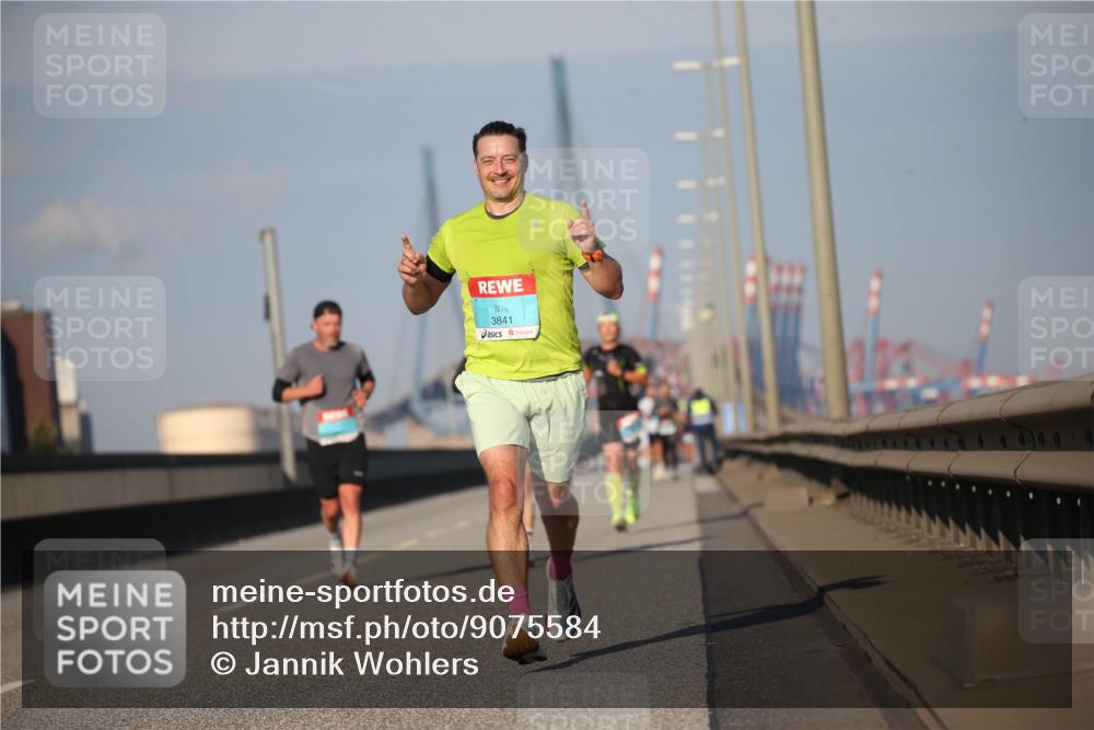 03.10.2025 - Köhlbrandbrückenlauf Jannik Wohlers http://msf.ph/oto/9075584 03.10.2025 09:41:57 Position 3 3841 meine-sportfotos.de