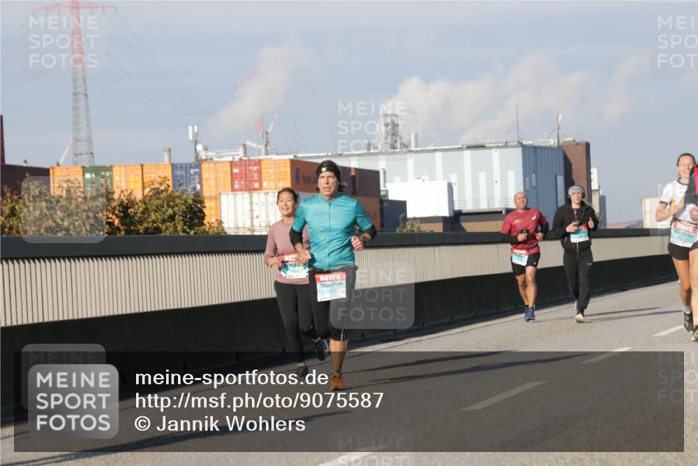 03.10.2025 - Köhlbrandbrückenlauf Jannik Wohlers http://msf.ph/oto/9075587 03.10.2025 09:51:33 Position 3 1459, 2913 meine-sportfotos.de