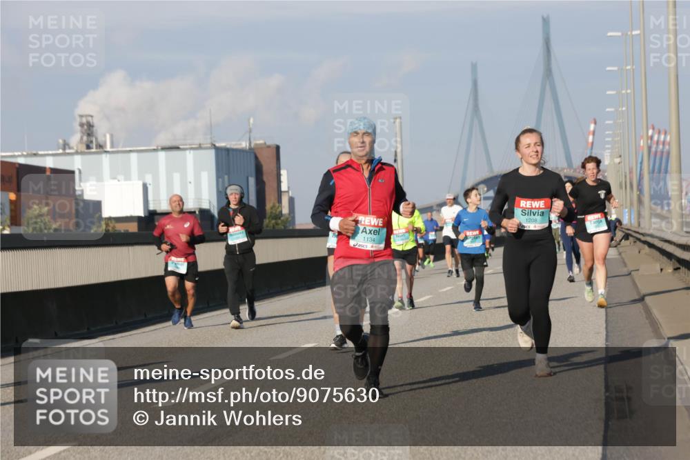 03.10.2025 - Köhlbrandbrückenlauf Jannik Wohlers http://msf.ph/oto/9075630 03.10.2025 09:51:34 Position 3 1208, 1134 meine-sportfotos.de