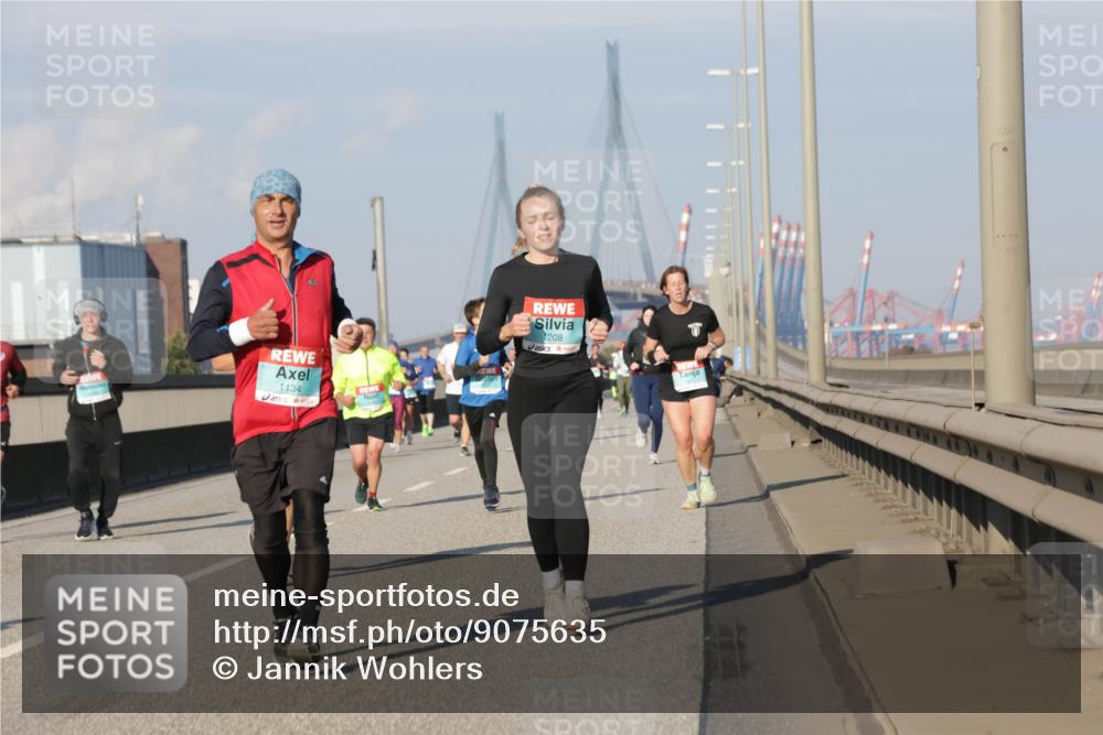 03.10.2025 - Köhlbrandbrückenlauf Jannik Wohlers http://msf.ph/oto/9075635 03.10.2025 09:51:35 Position 3 1134, 208 meine-sportfotos.de