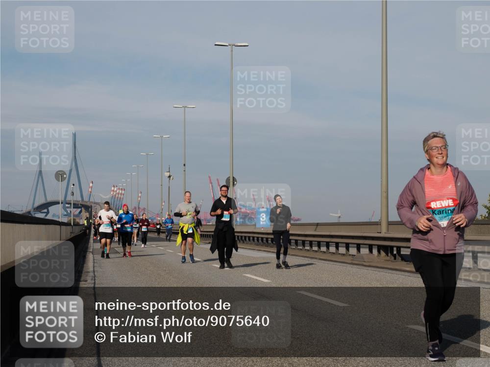03.10.2025 - Köhlbrandbrückenlauf Fabian Wolf http://msf.ph/oto/9075640 03.10.2025 10:15:00 Position 3 3589 meine-sportfotos.de