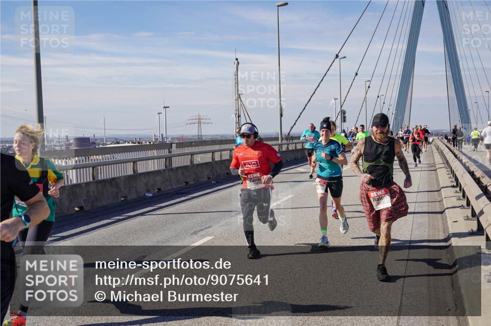 03.10.2025 - Köhlbrandbrückenlauf Michael Burmester http://msf.ph/oto/9075641 03.10.2025 12:40:56 Position 2  meine-sportfotos.de